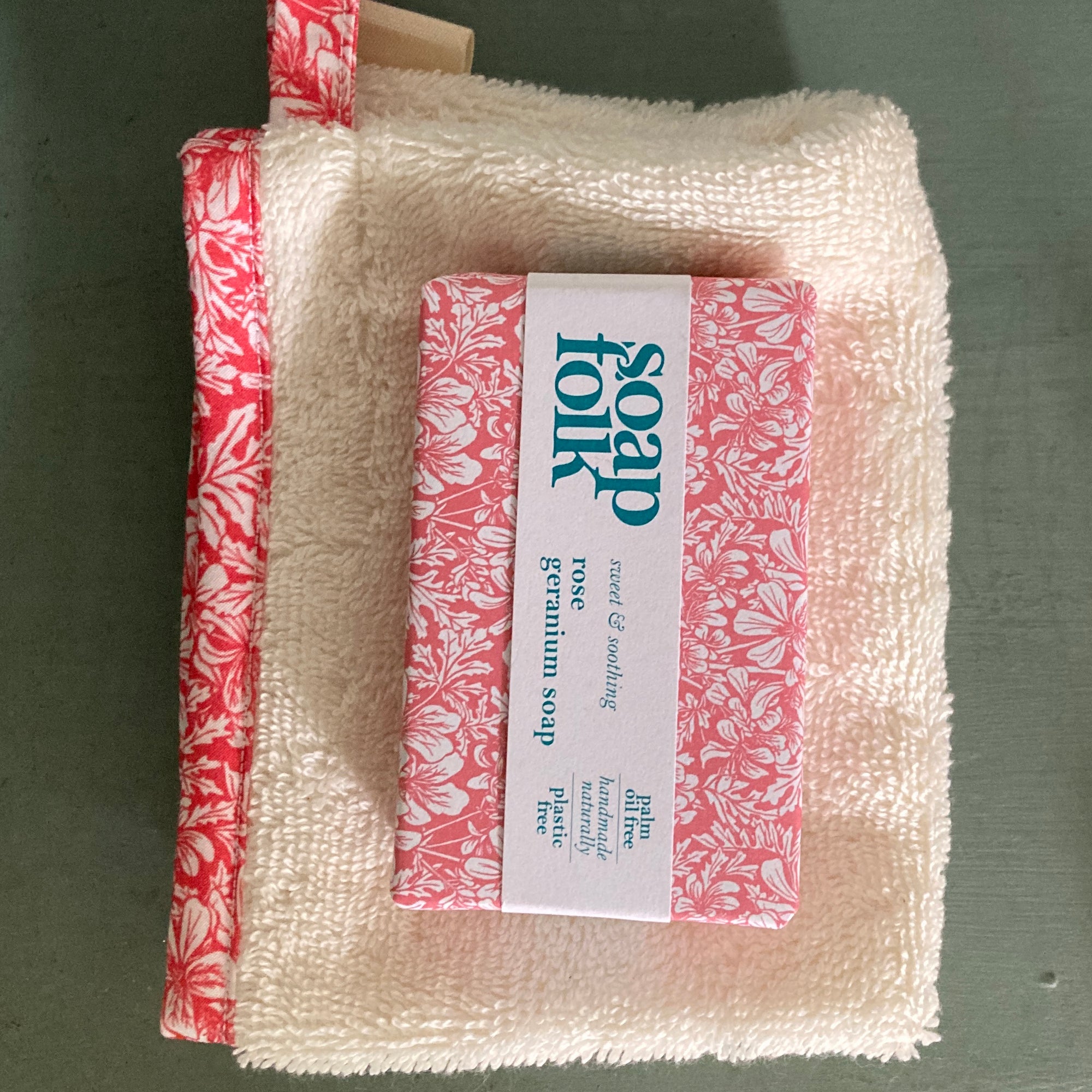 Organic Wash Mitt & Rose Geranium Soap Gift Set